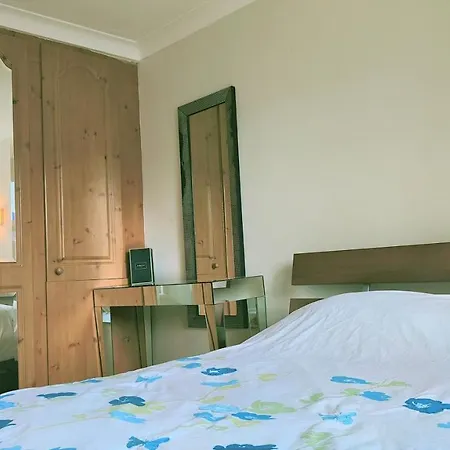 Victorian Pimlico Retreat: Spacious One-Bedroom with Prime Location London Exterior photo